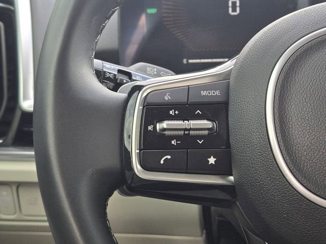 Used 2025 Kia Sorento EX image 26