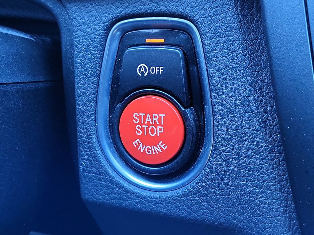 Used 2015 BMW 335i xDrive Sedan AWD/4WD image 23