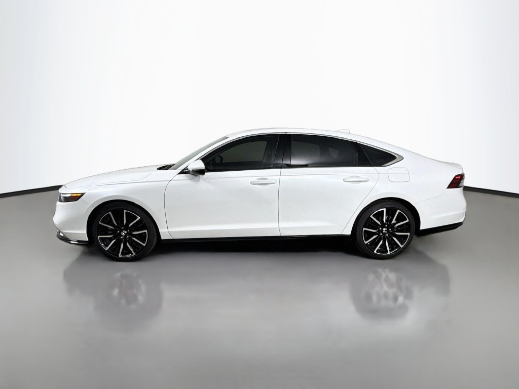 Used 2025 Honda Accord Touring image 4