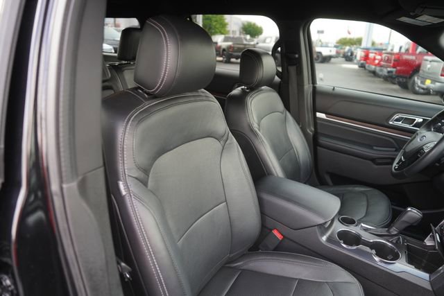 Used 2017 Ford Explorer Limited image 21