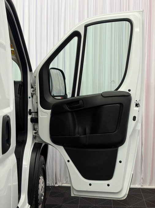 Used 2025 RAM ProMaster 2500 w/ Convenience Group FWD image 18