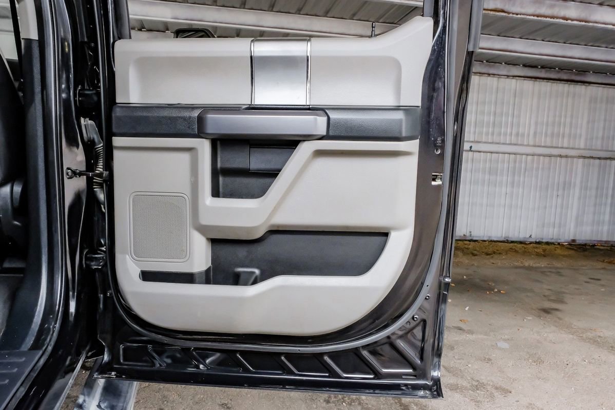 Used 2022 Ford F350 XLT w/ XLT Premium Package image 47