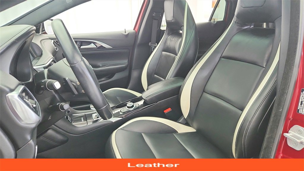 Used 2018 INFINITI QX30 Sport w/ Sport Leather Package image 11