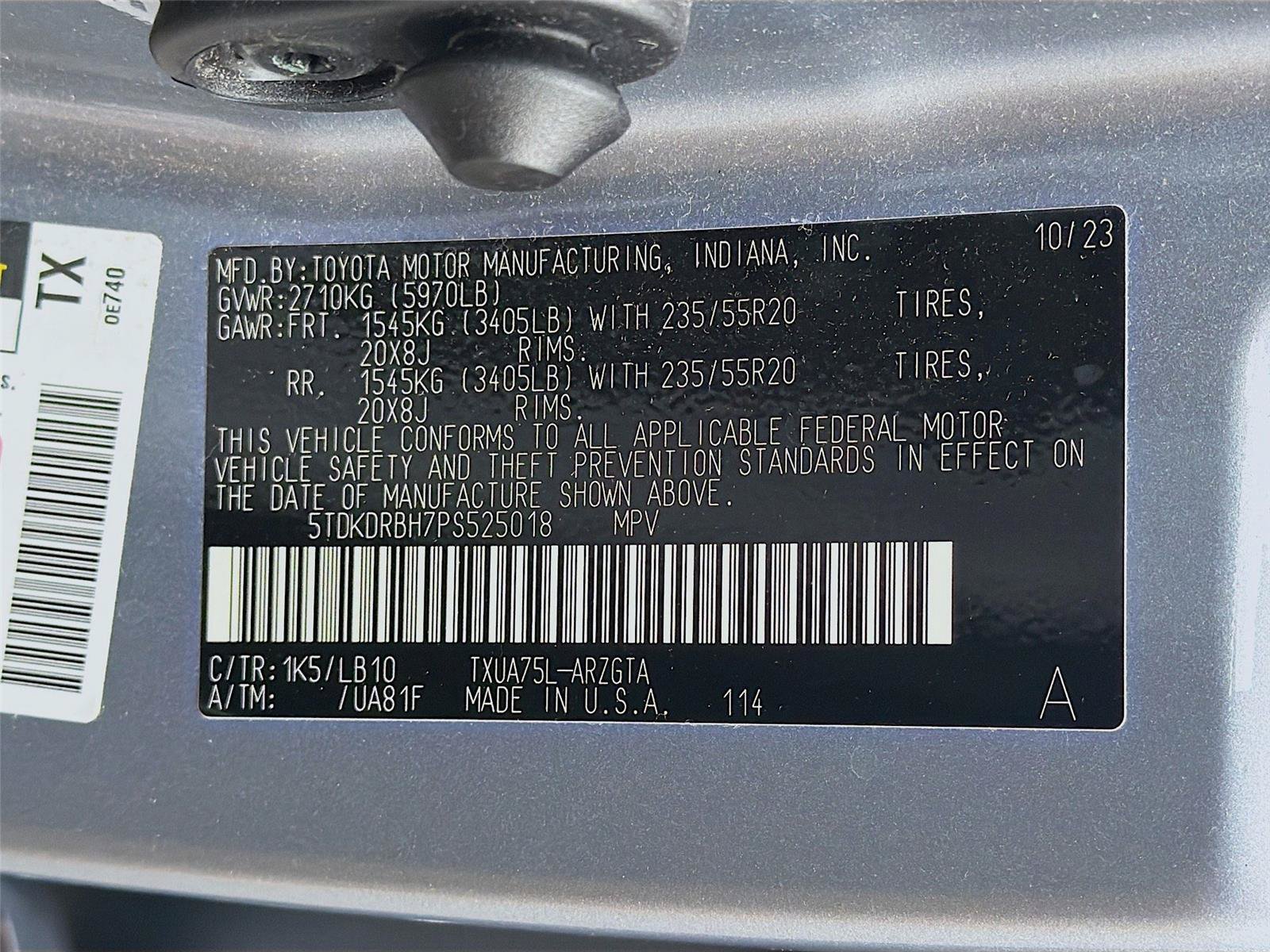 Used 2023 Toyota Highlander Limited AWD/4WD image 39