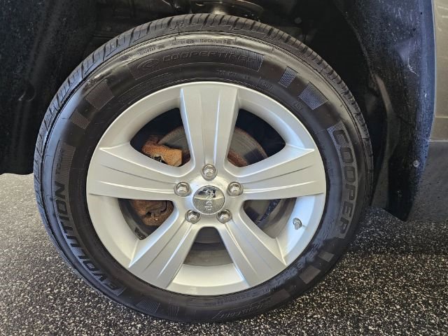 Used 2012 Jeep Patriot Latitude image 38