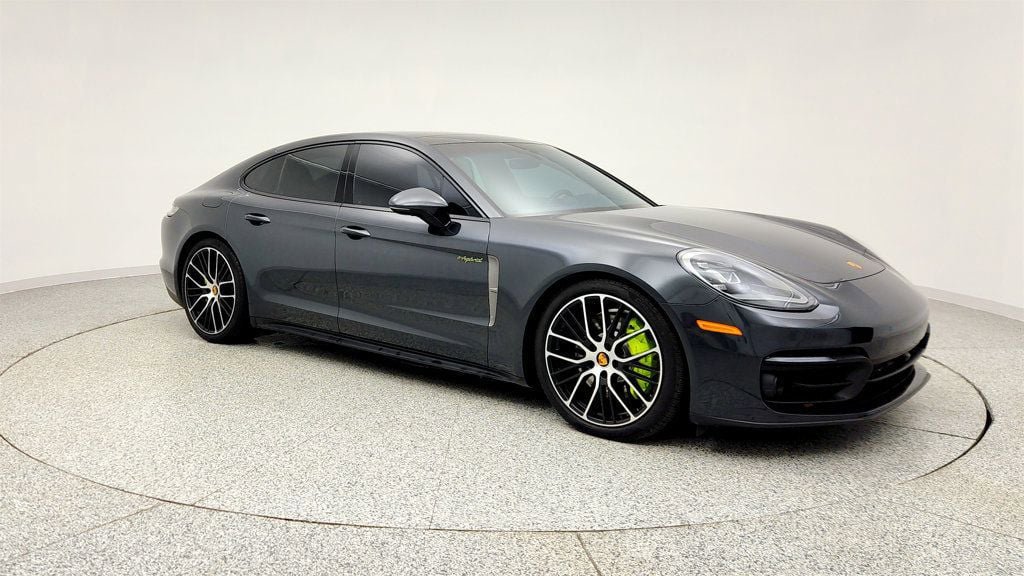 Used 2023 Porsche Panamera 4 Platinum Edition AWD/4WD image 3