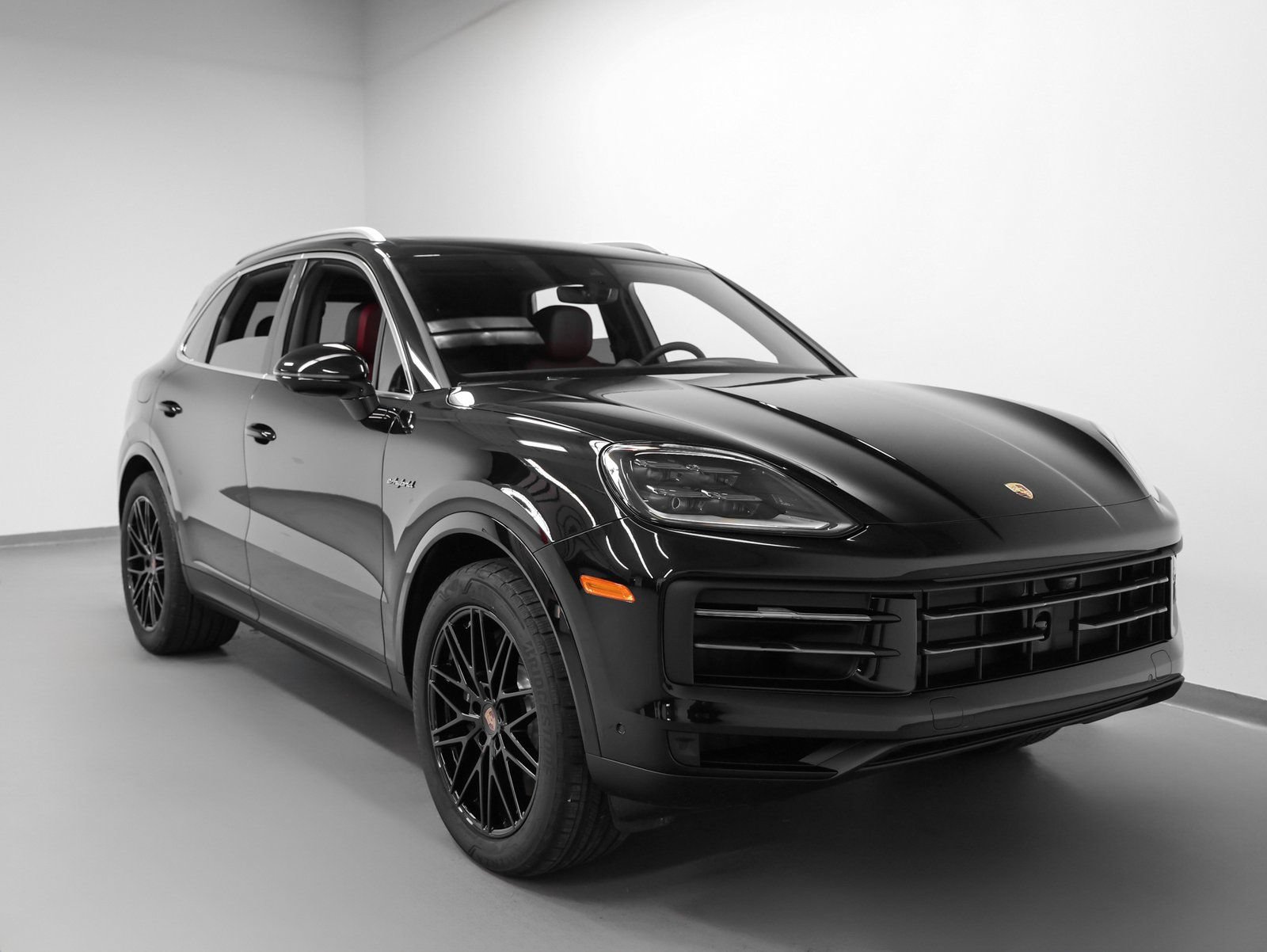 Certified 2026 Porsche Cayenne E-Hybrid AWD/4WD image 10