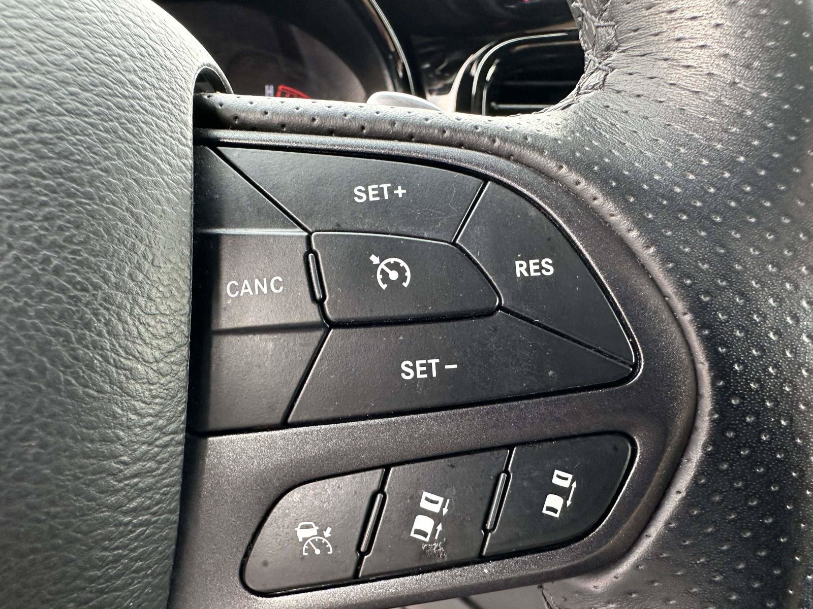 Used 2023 Dodge Durango R/T AWD/4WD image 20