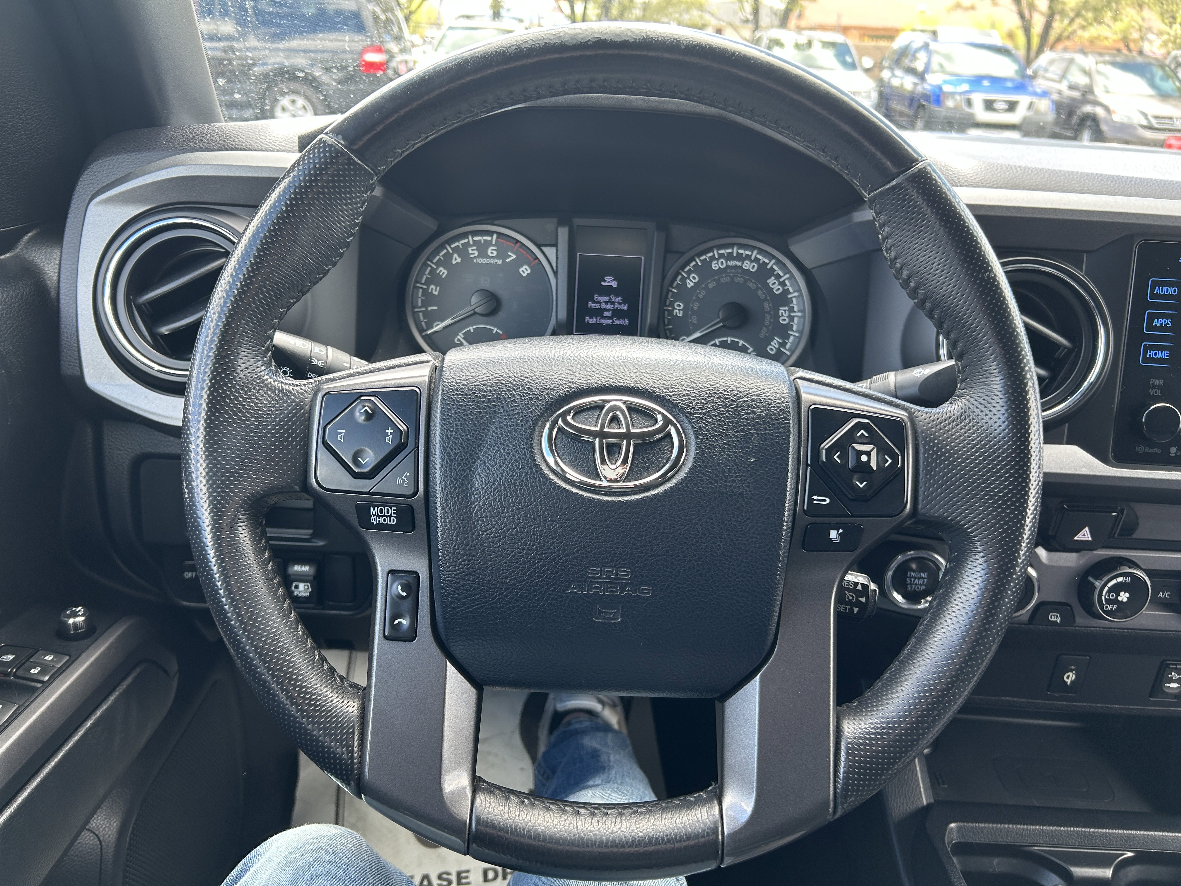 Used 2017 Toyota Tacoma TRD Off-Road w/ Tow Package (A/T) image 18