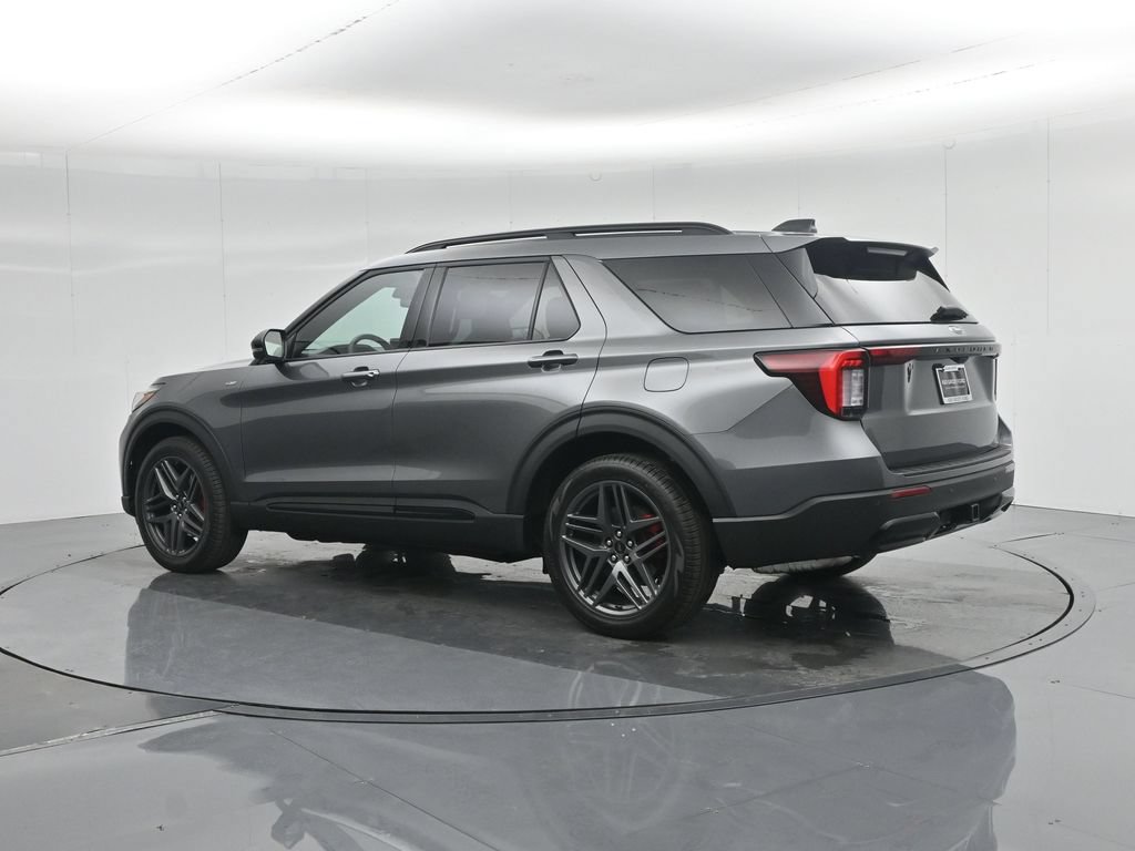 New 2026 Ford Explorer ST-Line w/ ST-Line Street Pack RWD image 6