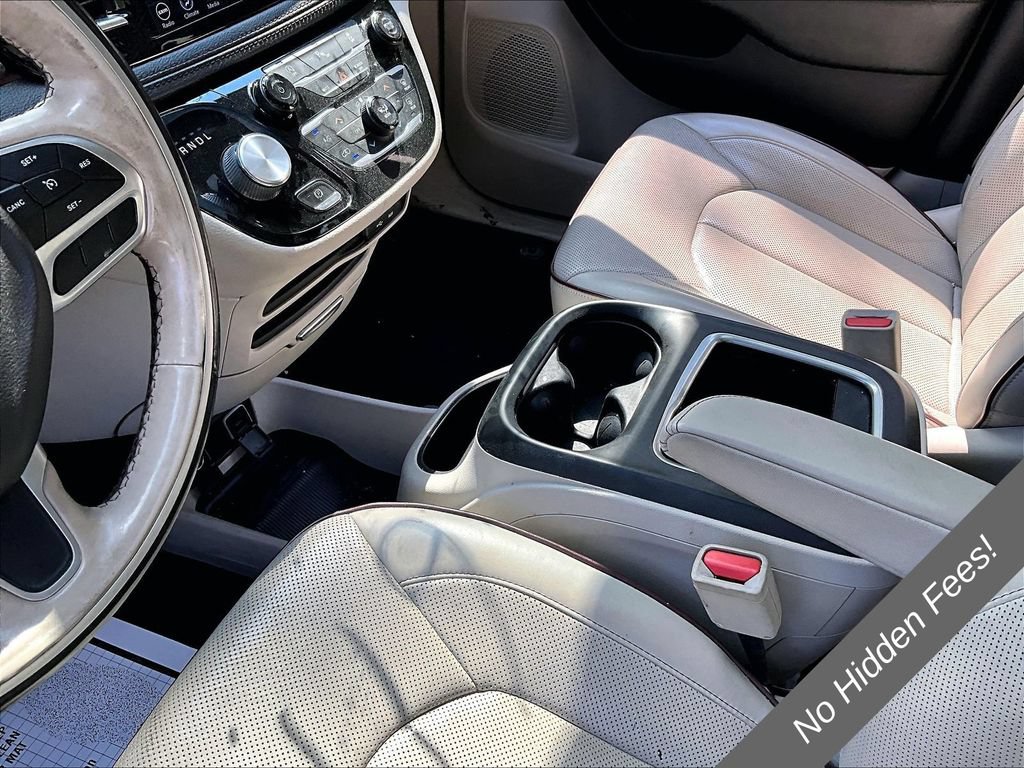 Used 2019 Chrysler Pacifica Limited FWD image 13
