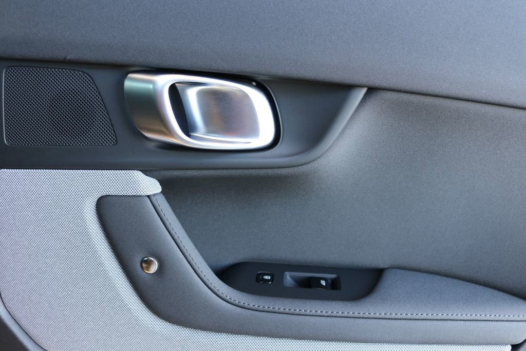 Used 2024 Polestar Polestar 2 image 26