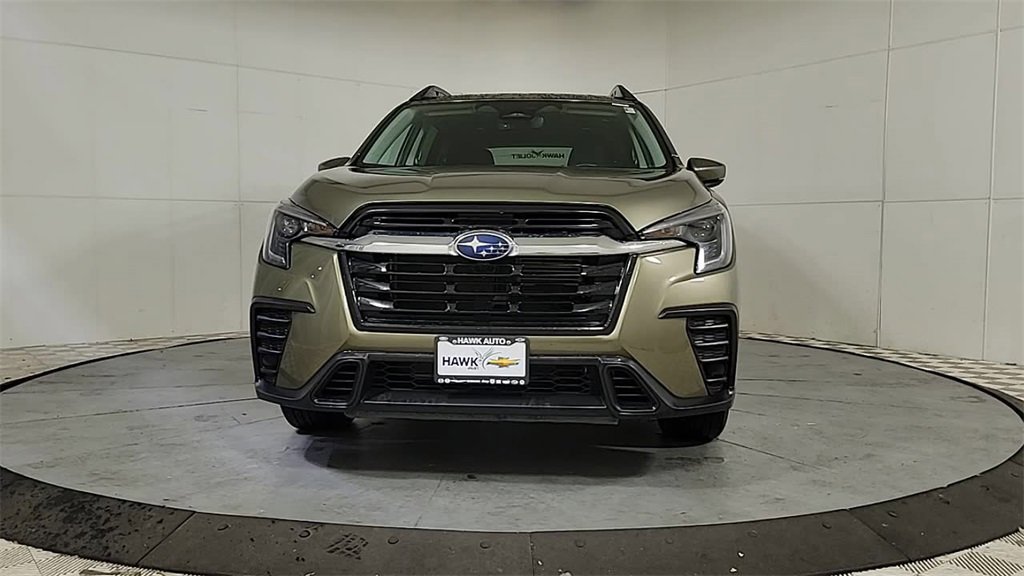 Used 2024 Subaru Ascent Premium w/ Convenience Package image 3