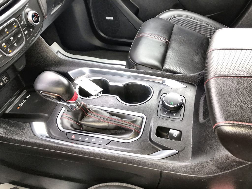 Used 2023 Chevrolet Traverse RS image 21