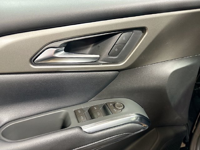 New 2026 Chevrolet Traverse LT FWD image 21