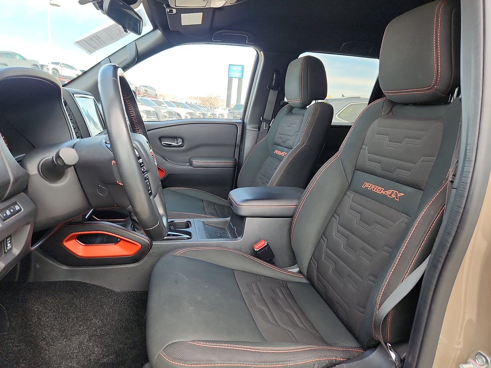 Used 2023 Nissan Frontier PRO-4X w/ Pro Convenience Package image 13