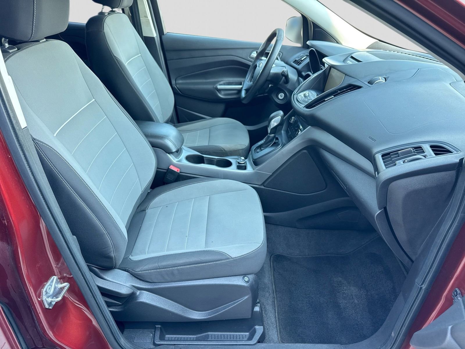 Used 2014 Ford Escape SE w/ Equipment Group 201A AWD/4WD image 22