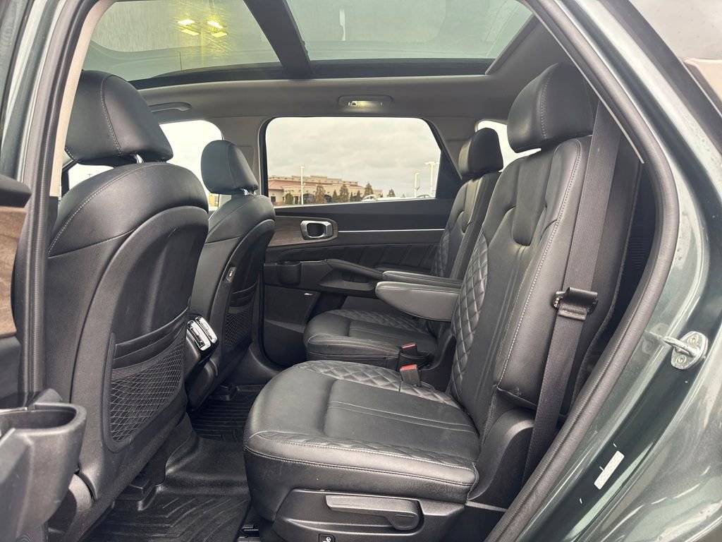 Used 2022 Kia Sorento SX Prestige AWD/4WD image 21