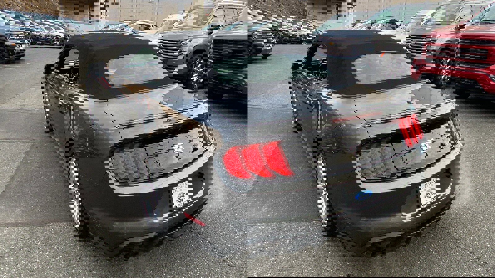 Used 2018 Ford Mustang GT Premium w/ Safe & Smart Package image 22