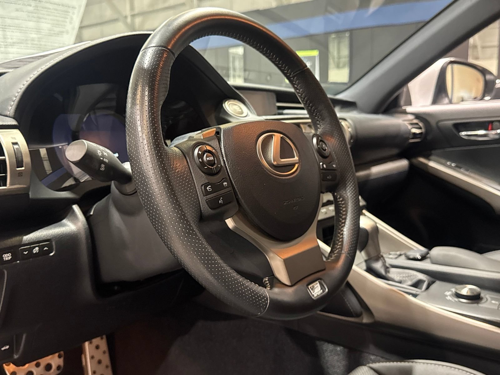 Used 2015 Lexus IS 350 w/ F-Sport Package RWD image 26