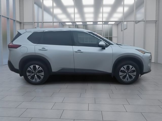 Certified 2022 Nissan Rogue SV image 9