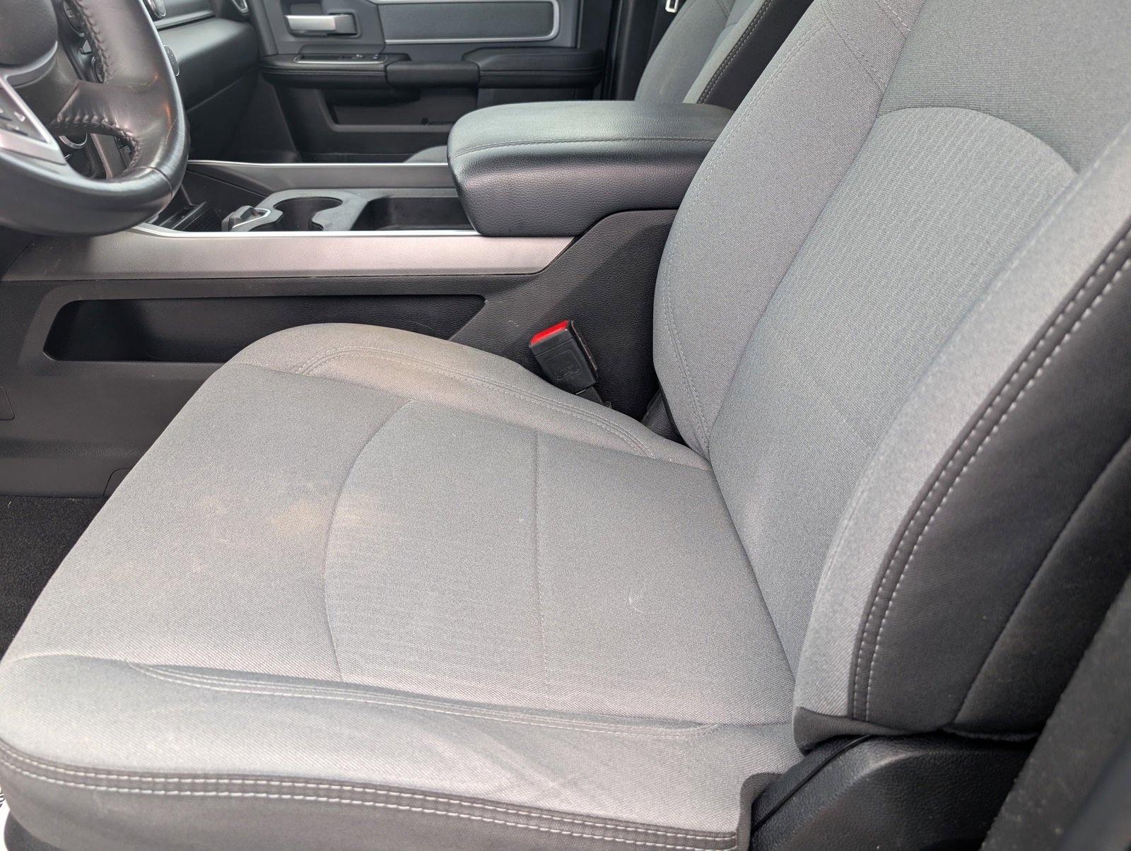 Used 2023 RAM 2500 Big Horn w/ Level 1 Equipment Group image 5