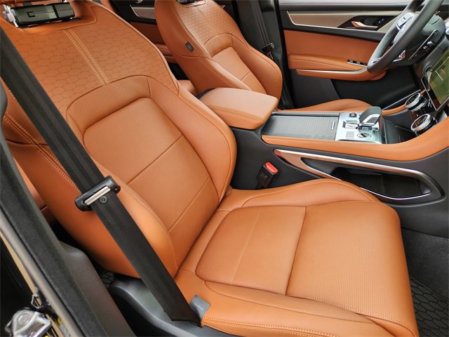 Used 2026 Jaguar F-PACE R-Dynamic S image 11