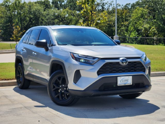 Used 2024 Toyota RAV4 LE FWD image 1