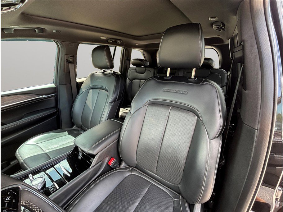 Used 2023 Jeep Grand Cherokee Overland image 22