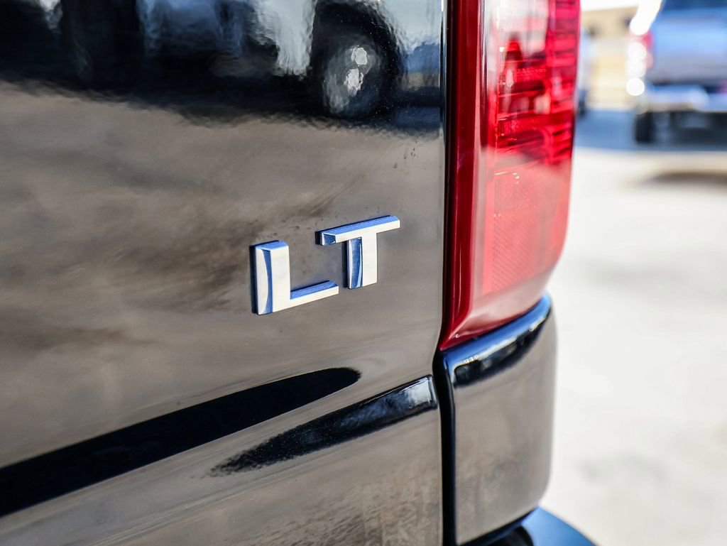 Used 2025 Chevrolet Silverado 2500 LT w/ Convenience Package image 13