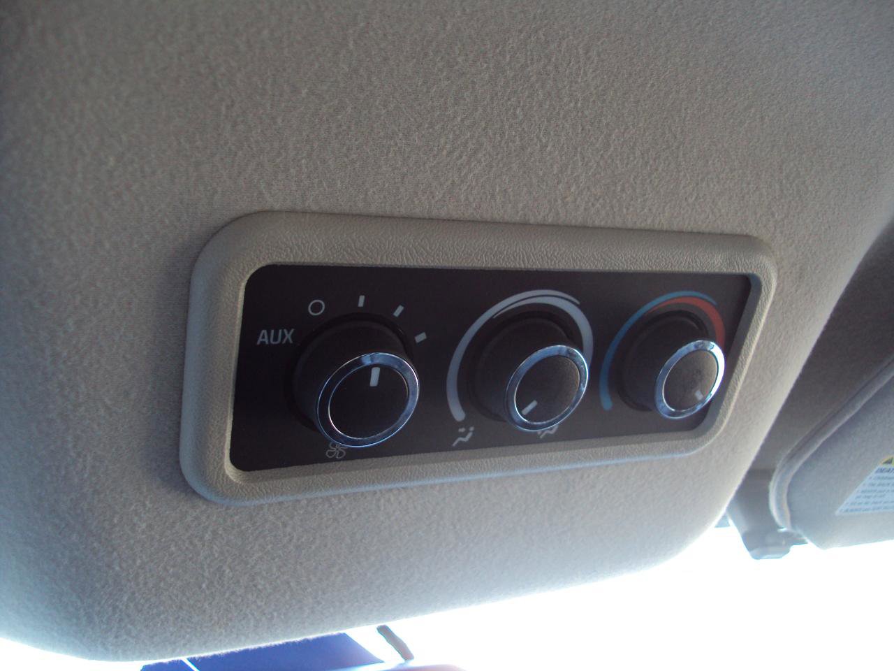 Used 2019 Chevrolet Express 3500 LS RWD image 25