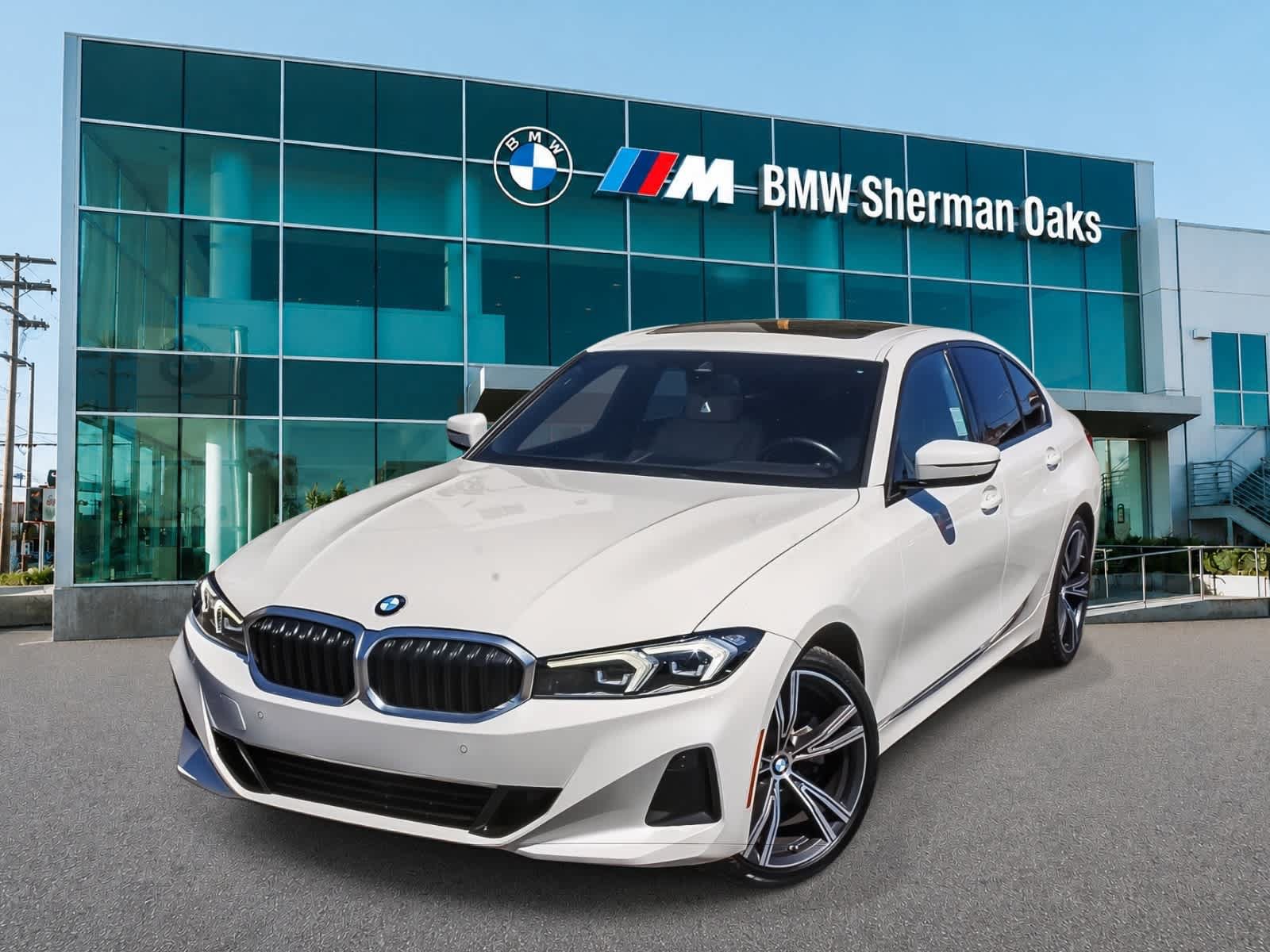 Used 2023 BMW 330i Sedan w/ Driving Assistance Package RWD image 1