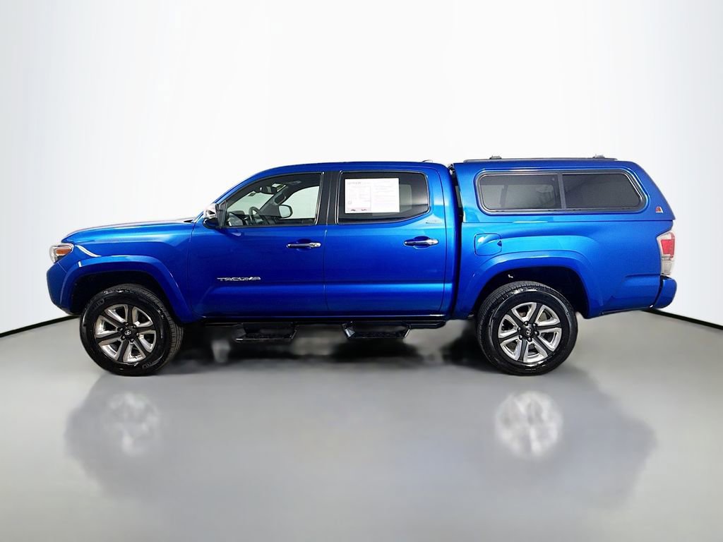Used 2018 Toyota Tacoma Limited image 4