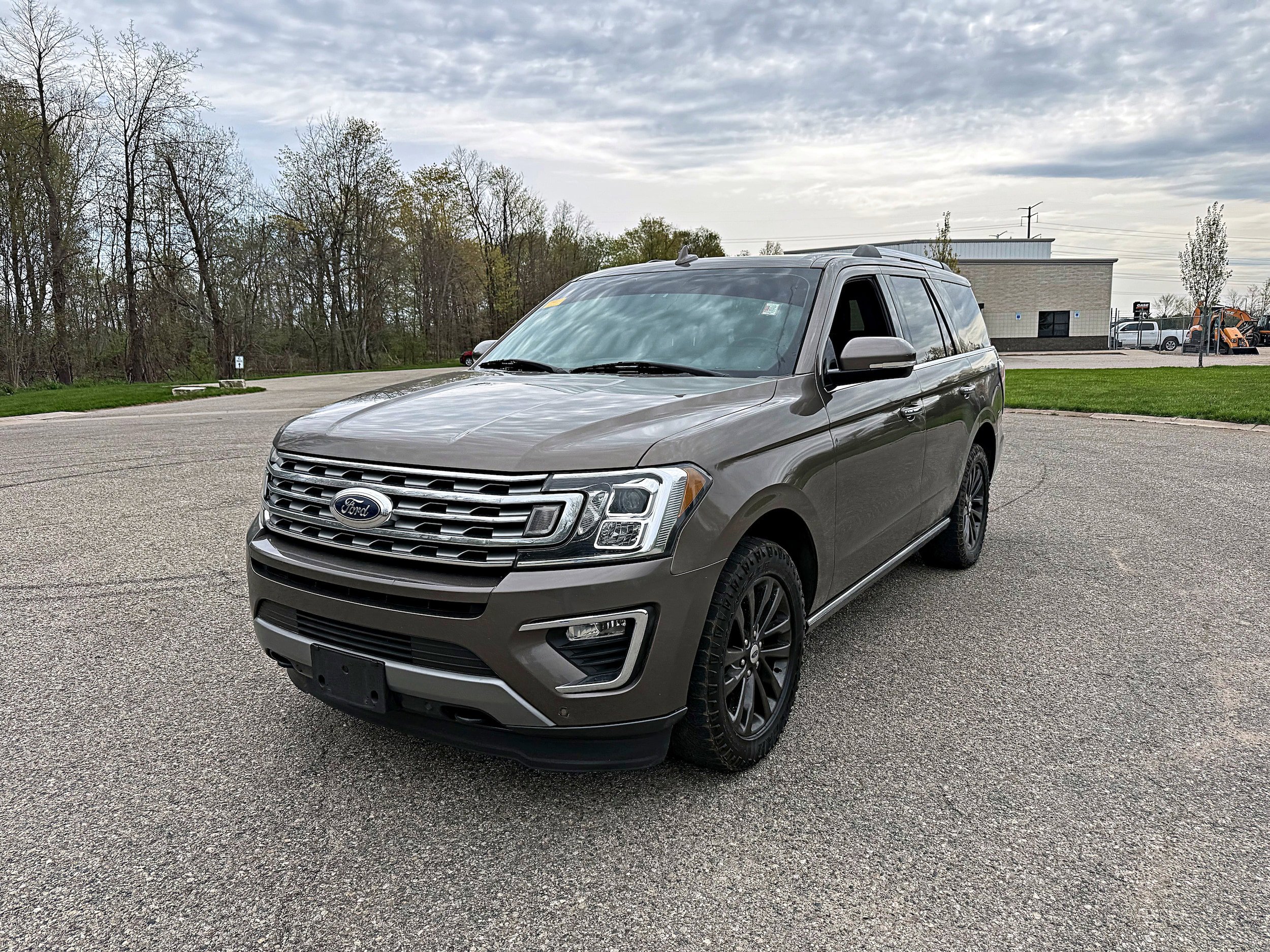 Used 2019 Ford Expedition Limited AWD/4WD image 5