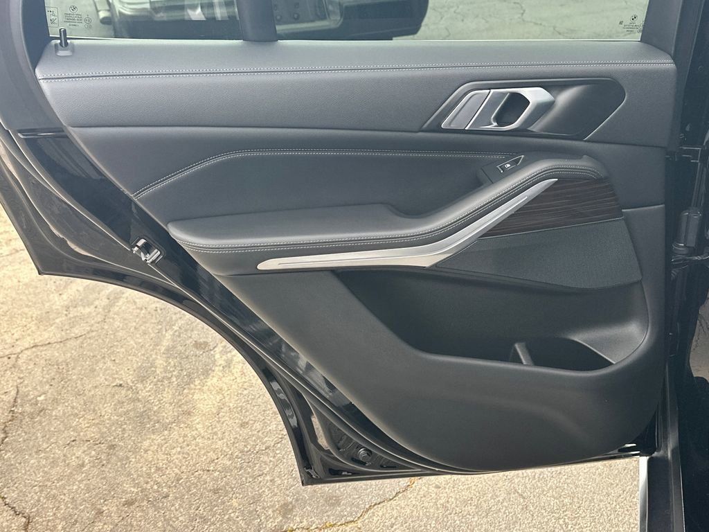 Used 2023 BMW X5 xDrive40i w/ Premium Package image 22