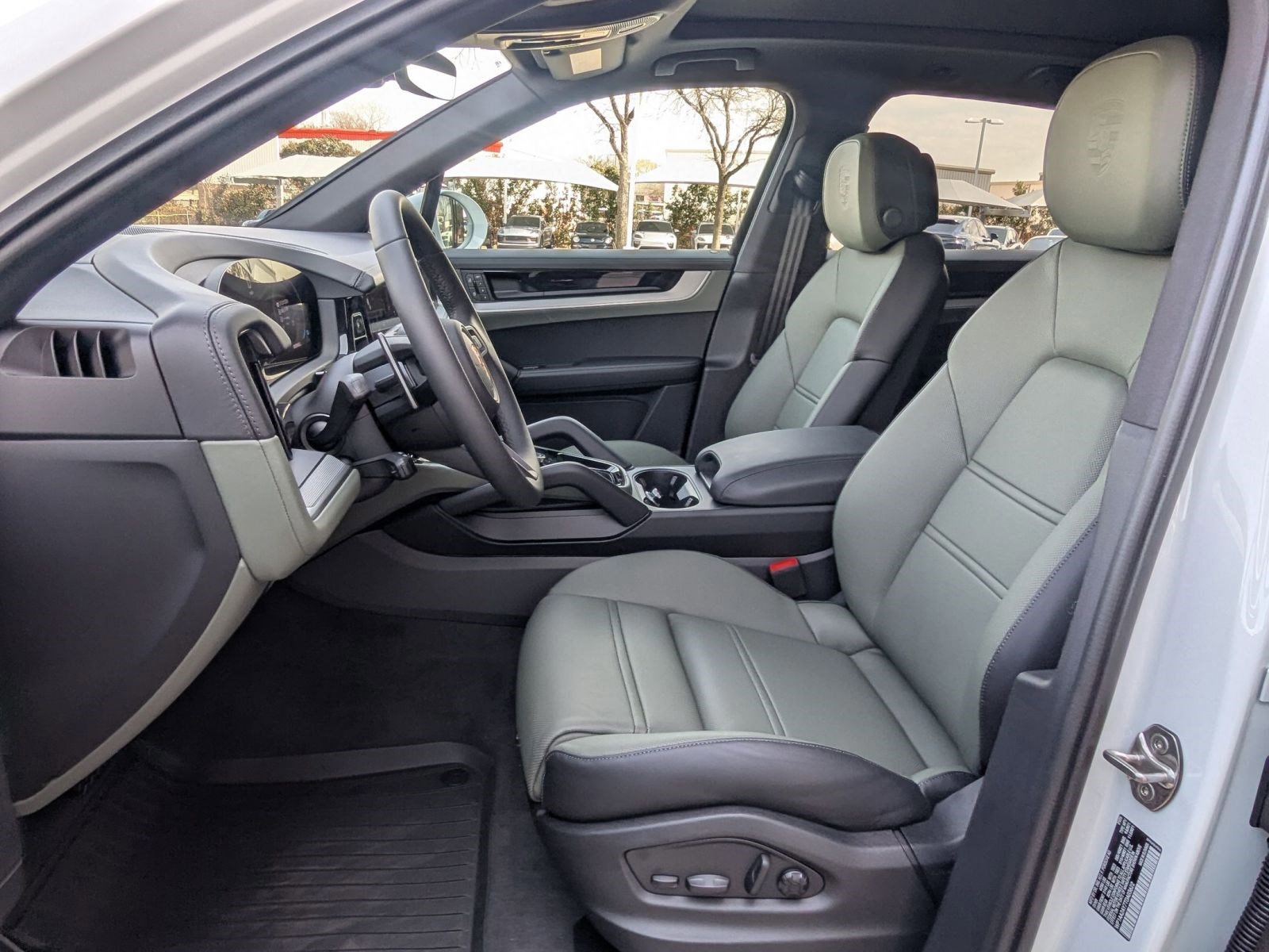 New 2026 Porsche Cayenne image 5