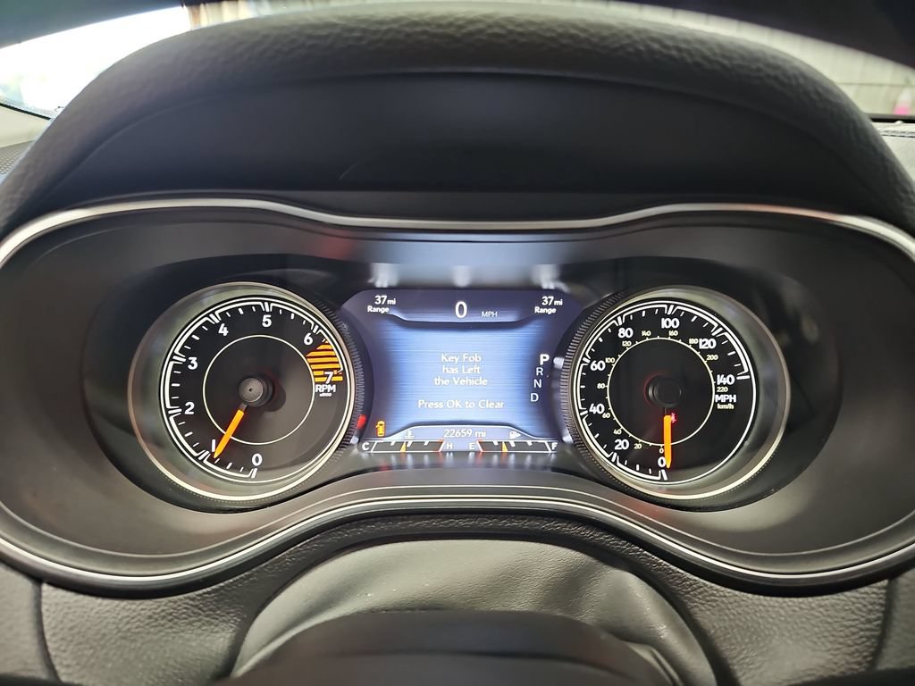 Used 2023 Jeep Cherokee Altitude Lux AWD/4WD image 18