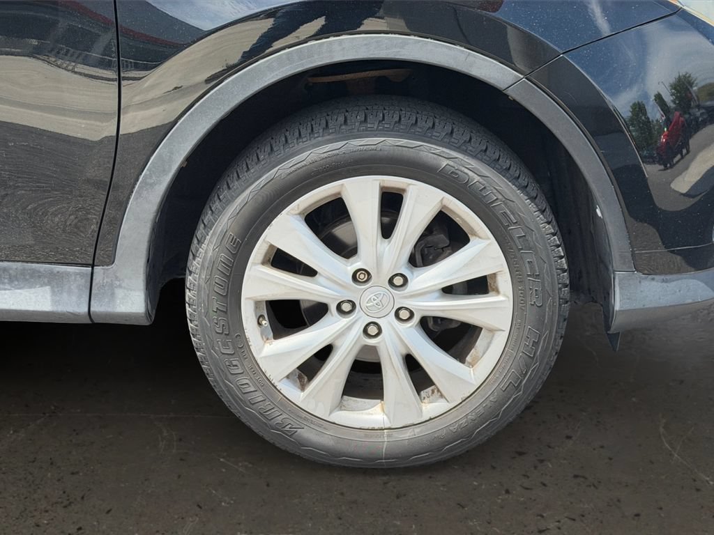 Used 2013 Toyota RAV4 Limited AWD/4WD image 9