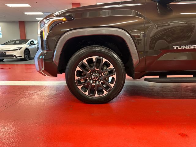 Used 2023 Toyota Tundra Limited AWD/4WD image 27