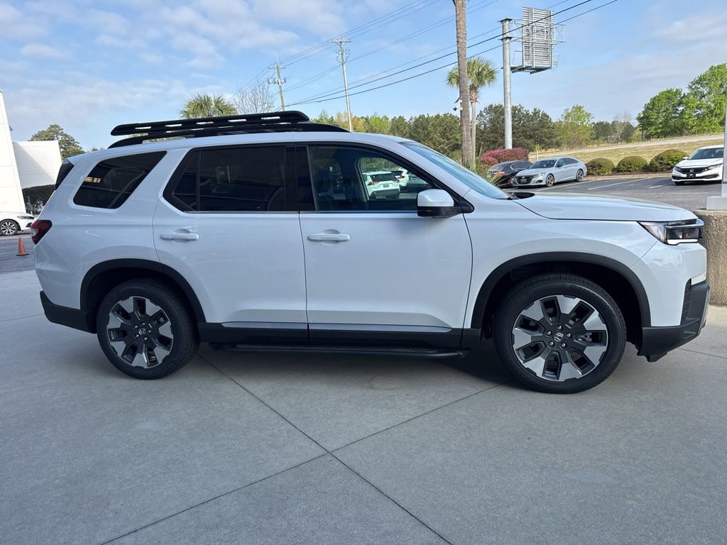 New 2026 Honda Pilot Elite image 2