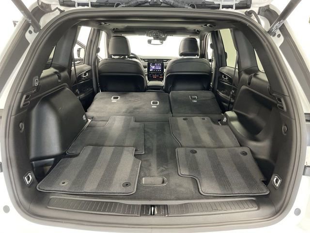 Used 2024 Jeep Grand Cherokee Altitude image 25