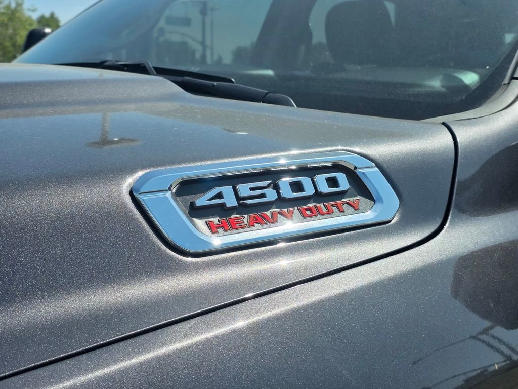 Used 2024 RAM 4500 Laramie image 12