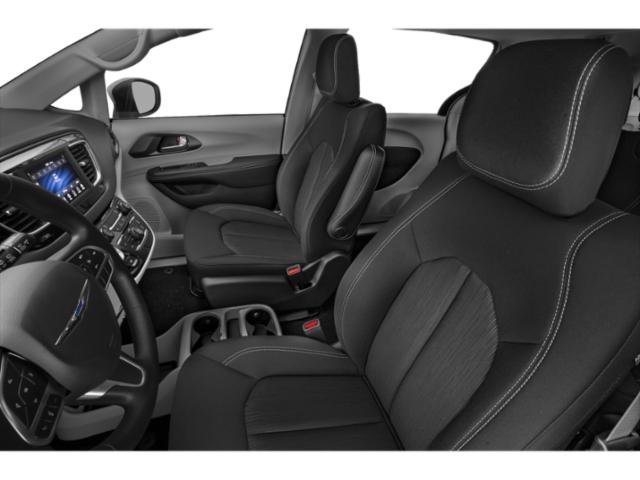 Certified 2020 Chrysler Voyager Lxi FWD image 9