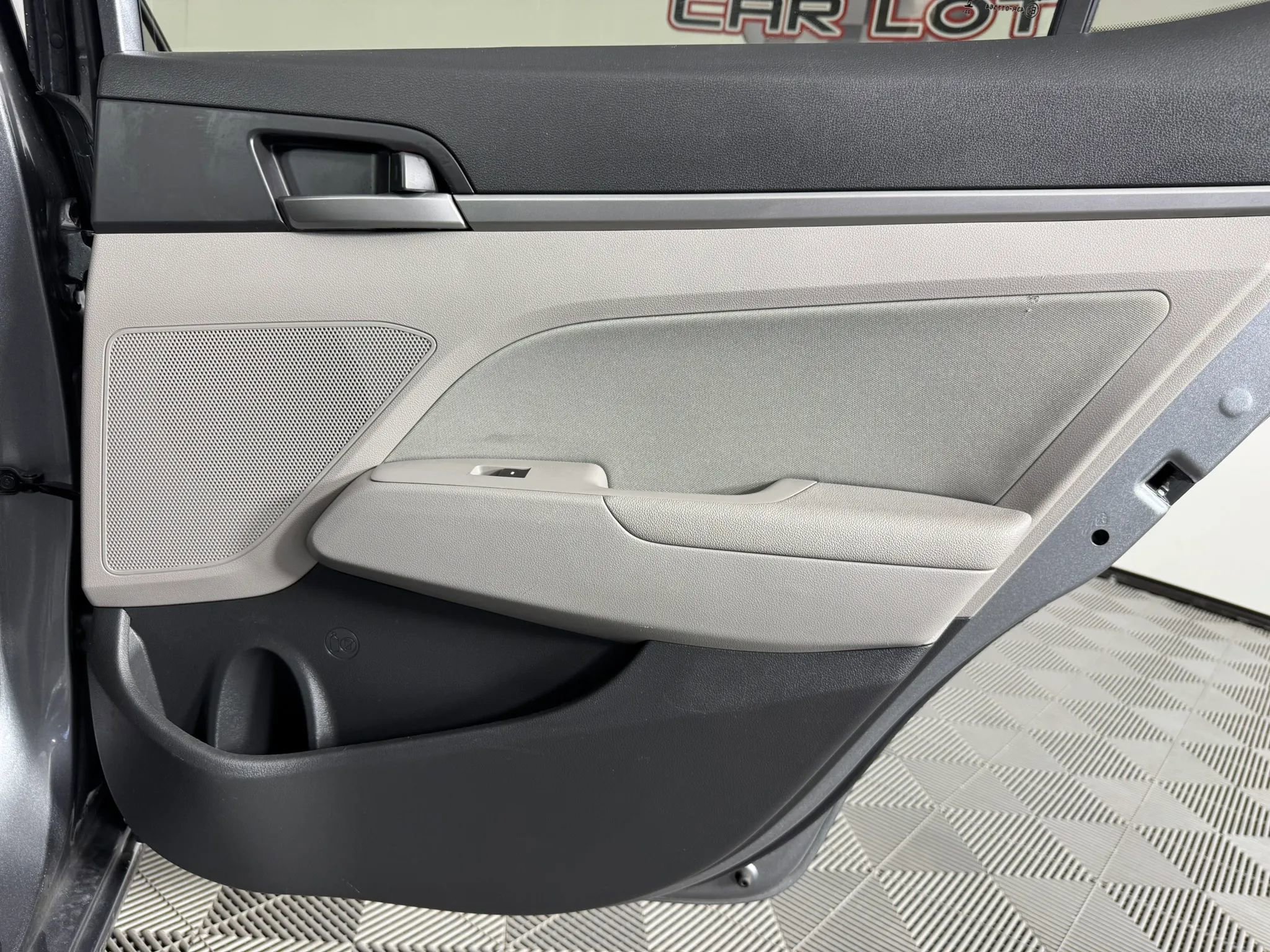 Used 2018 Hyundai Elantra SEL w/ Cargo Package FWD image 39