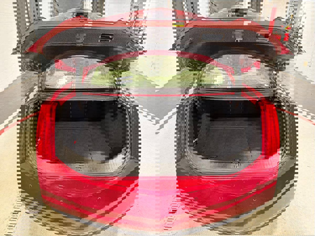 Used 2014 Cadillac ELR w/ Luxury Package image 12