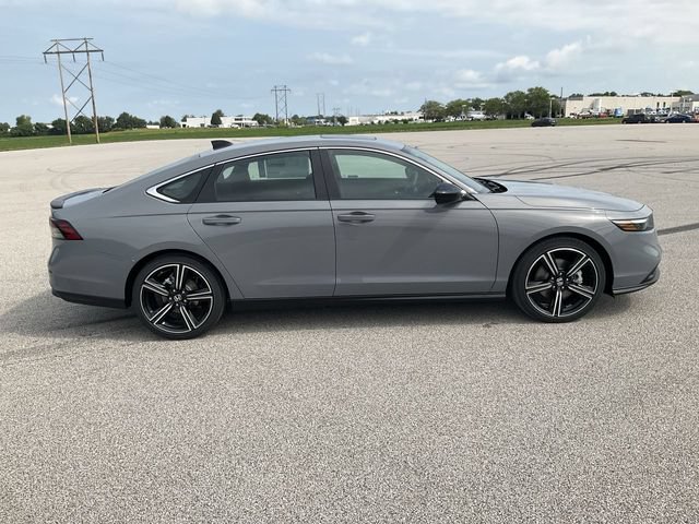 Used 2024 Honda Accord Sport image 12