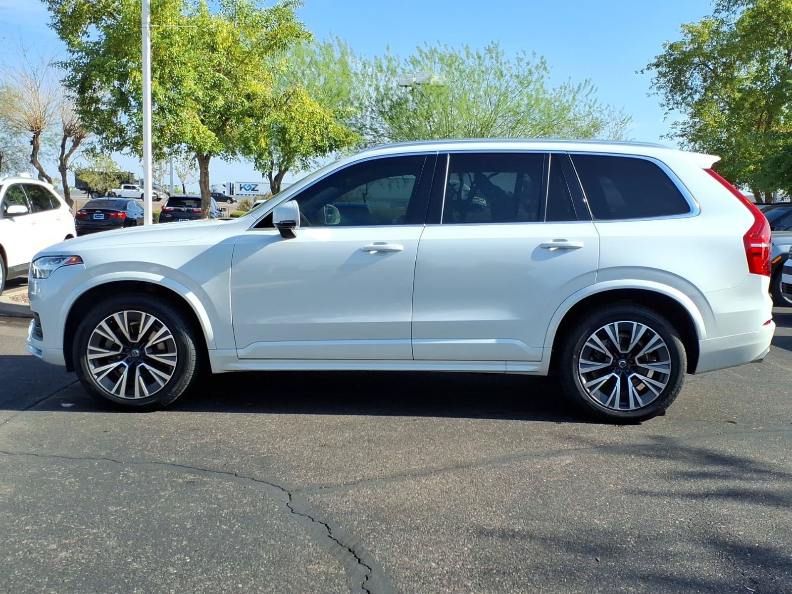 Used 2021 Volvo XC90 T5 Momentum w/ Advanced Package FWD image 2