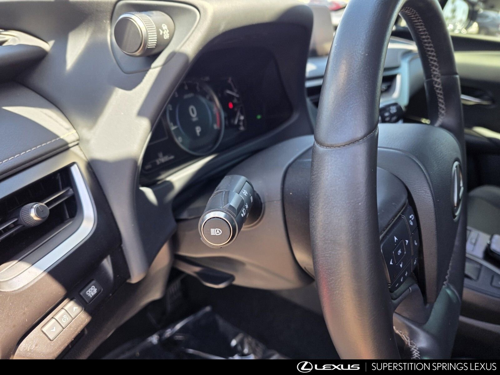 Certified 2020 Lexus UX 200 w/ Accessory Package FWD image 17
