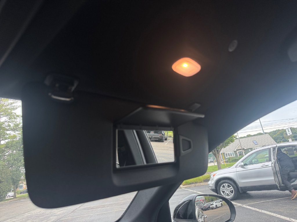 Used 2023 Mercedes-Benz GLC 300 4MATIC image 28