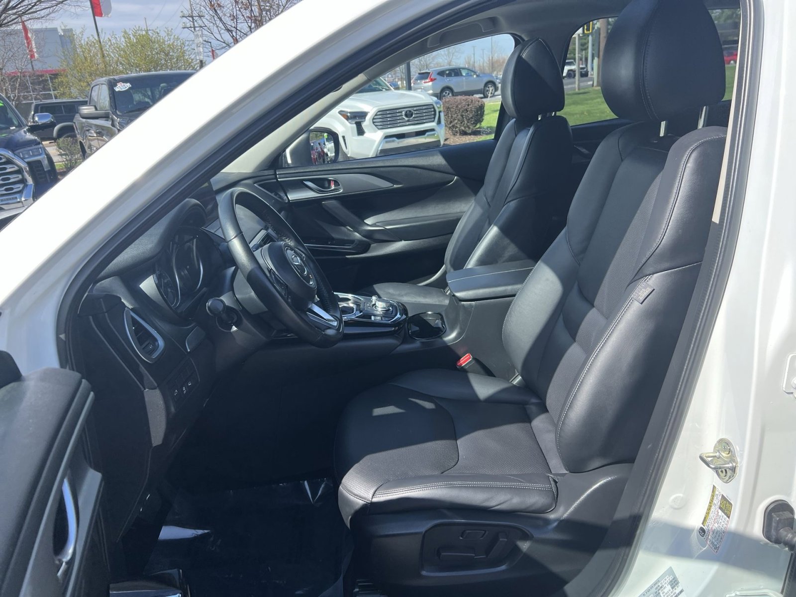 Used 2023 MAZDA CX-9 Touring image 13